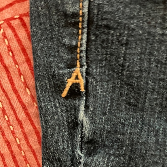 Anne Klein size 6 women’s Blue Straight Leg Jeans in Classic Indigo denim - Picture 14 of 16